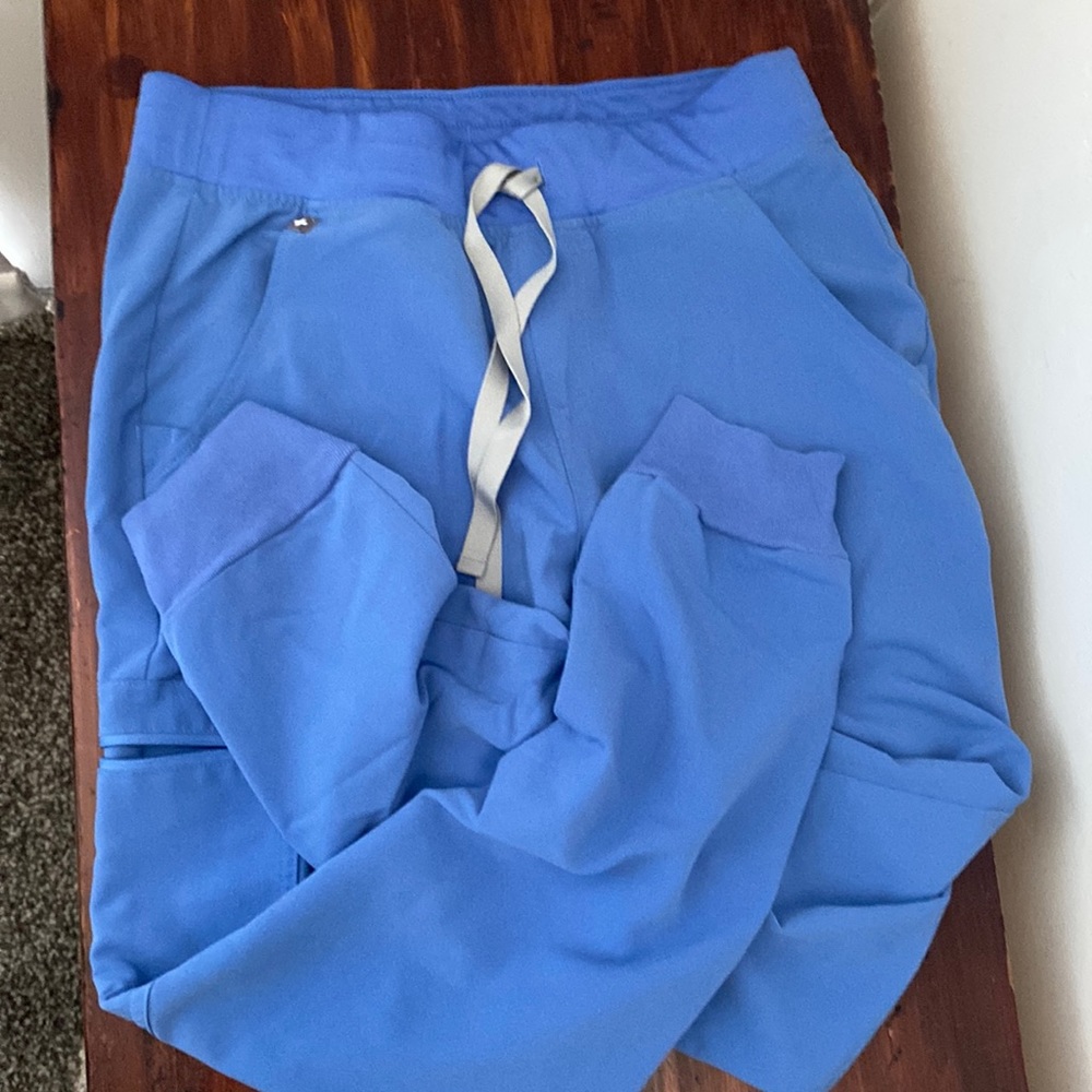 Figs scrub joggers